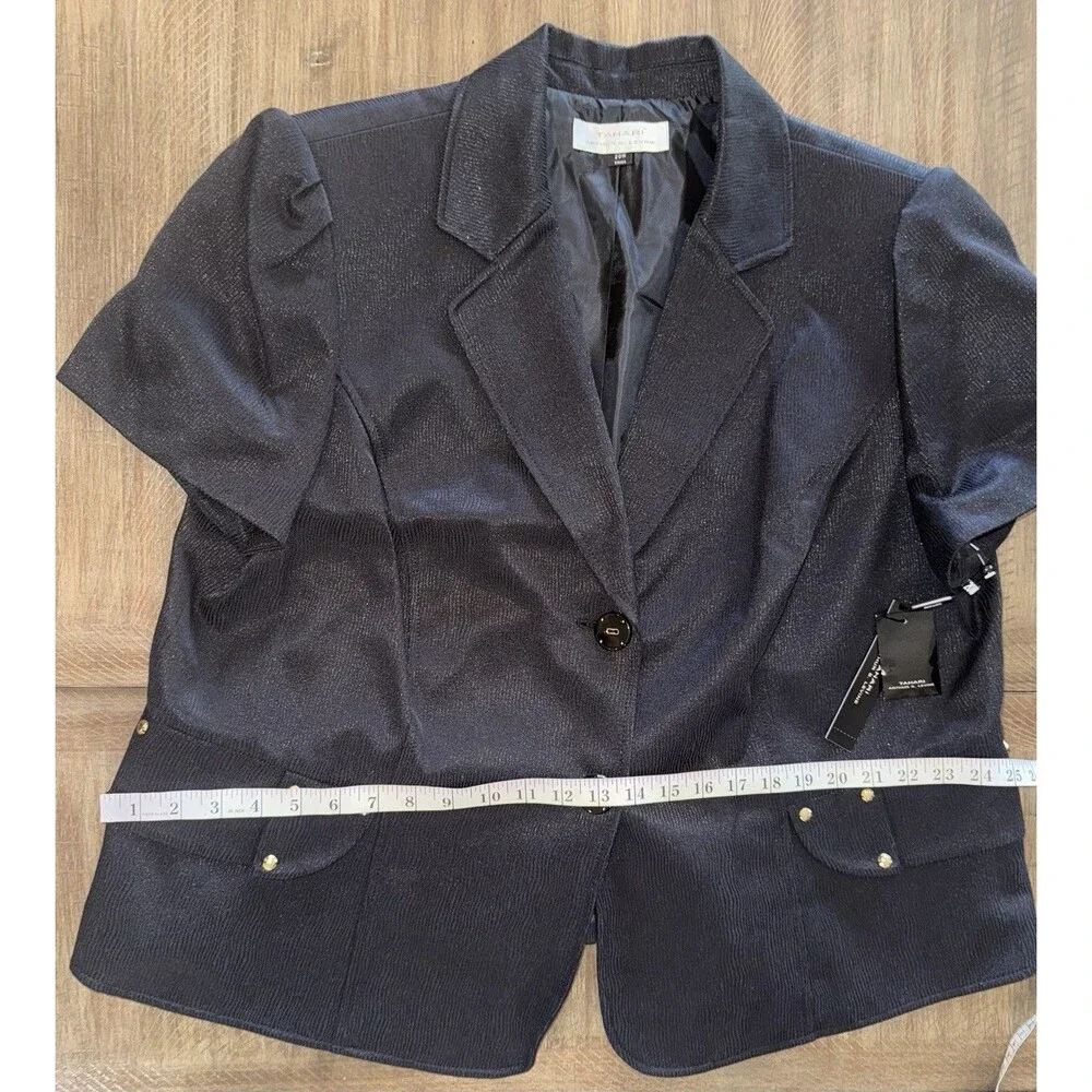 Tahari nwt arthur